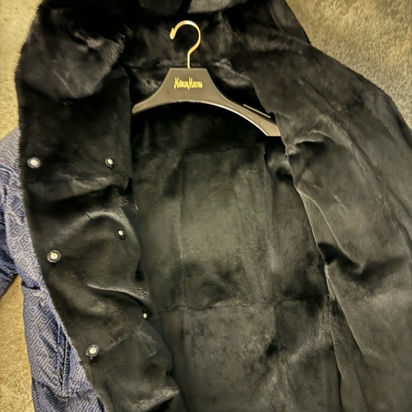 Yves Salomon Reversible Sheared Rabbit Puffer Jacket, size 36/S - Picture 5 of 6